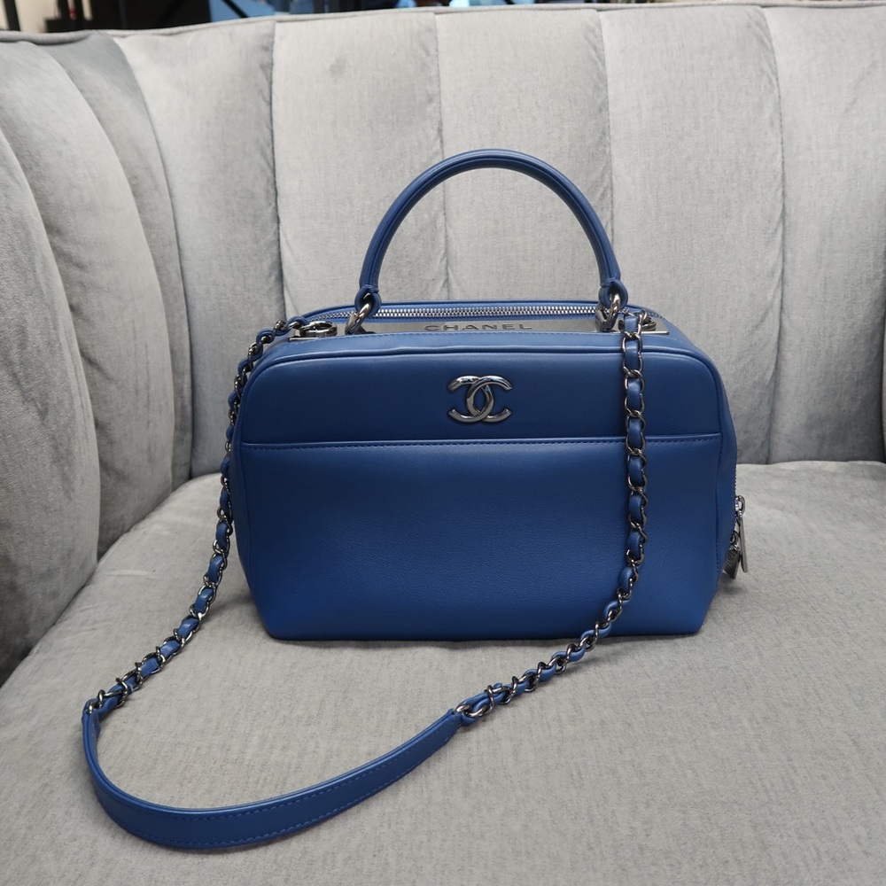 ❌SOLD❌CHANEL Navy Satchel with Gold Accents - Picture 2 of 14